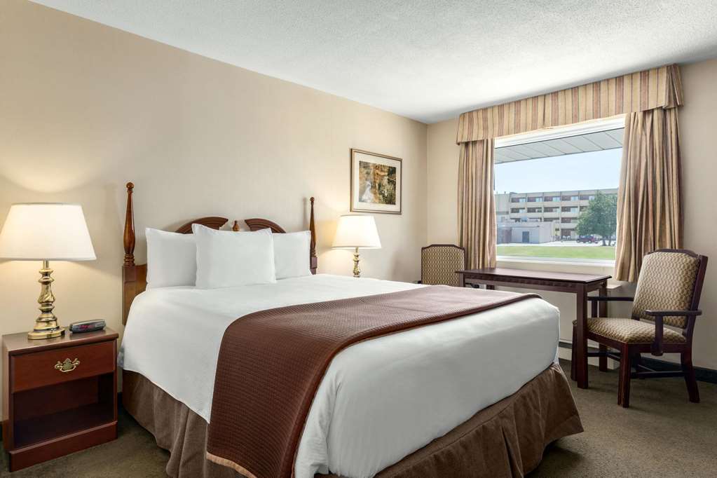 Travelodge Hotel By Wyndham Kingston Lasalle Quarto foto